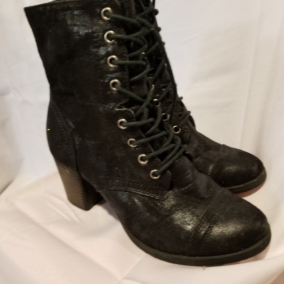 Candie's CAGuared Black Boots - Picture 2 of 7